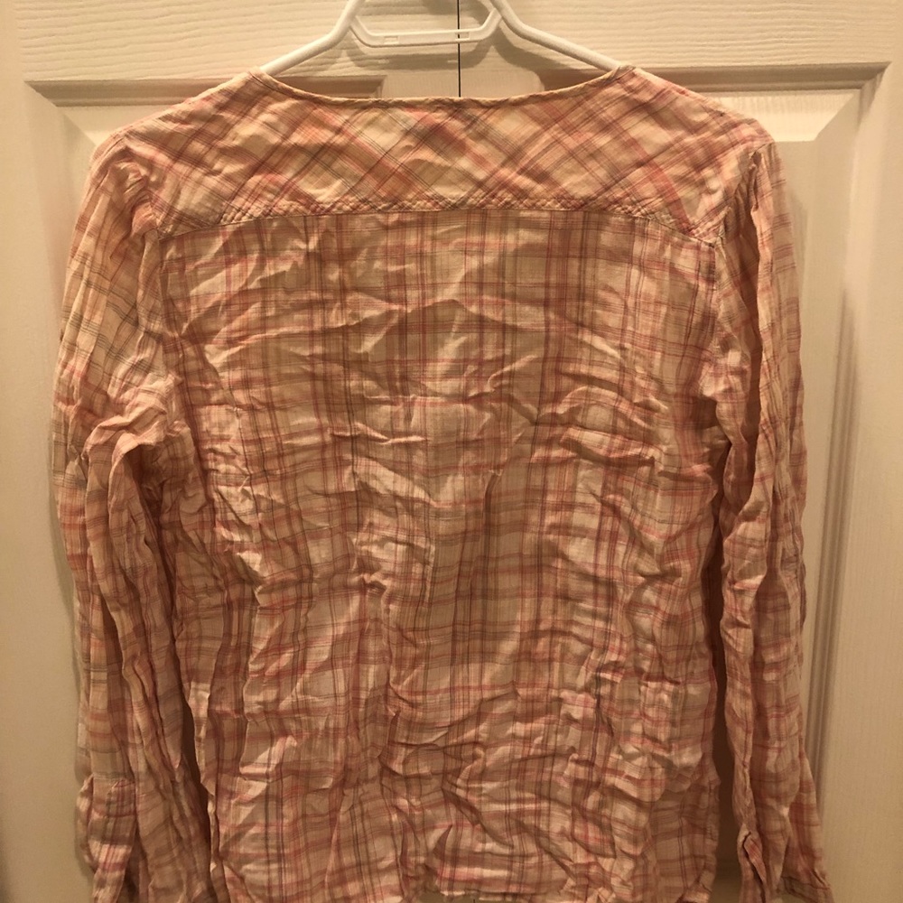 GAP Top - Picture 2 of 2